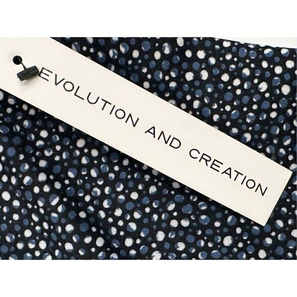 Evolution and Creation Compression Crop Tank - Picture 2 of 3